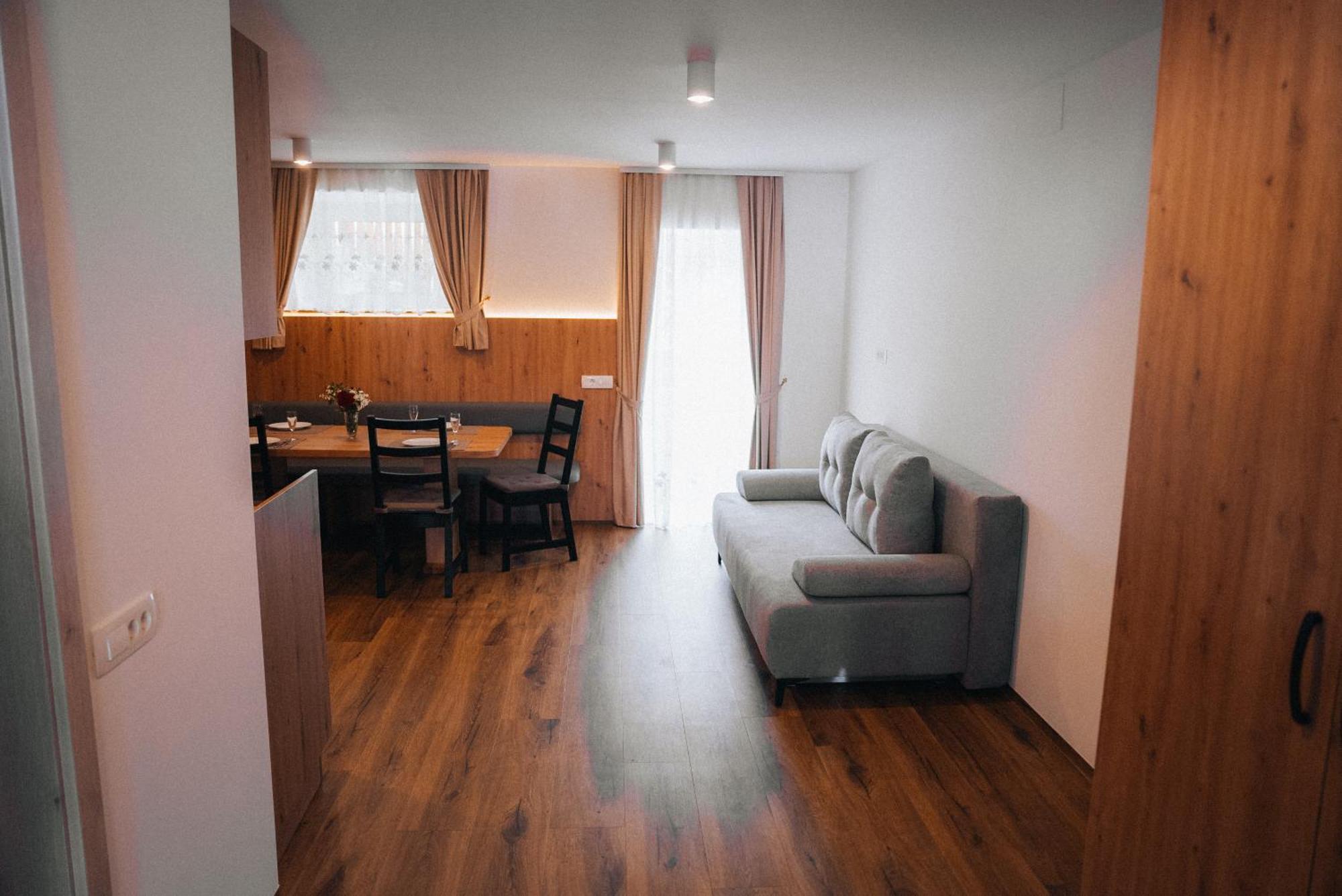 Podlipnik Apartments Kranjska Gora Buitenkant foto